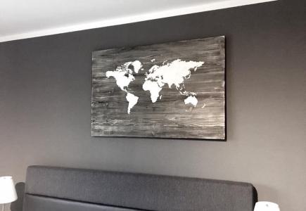 Weltkarte gemalt auf Holz 60x80cm